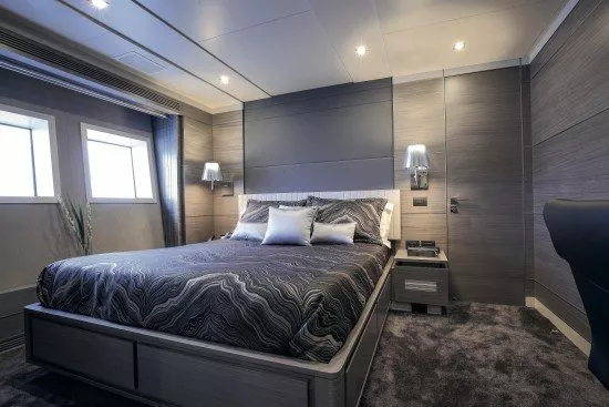 Benetti 125 Falcon II