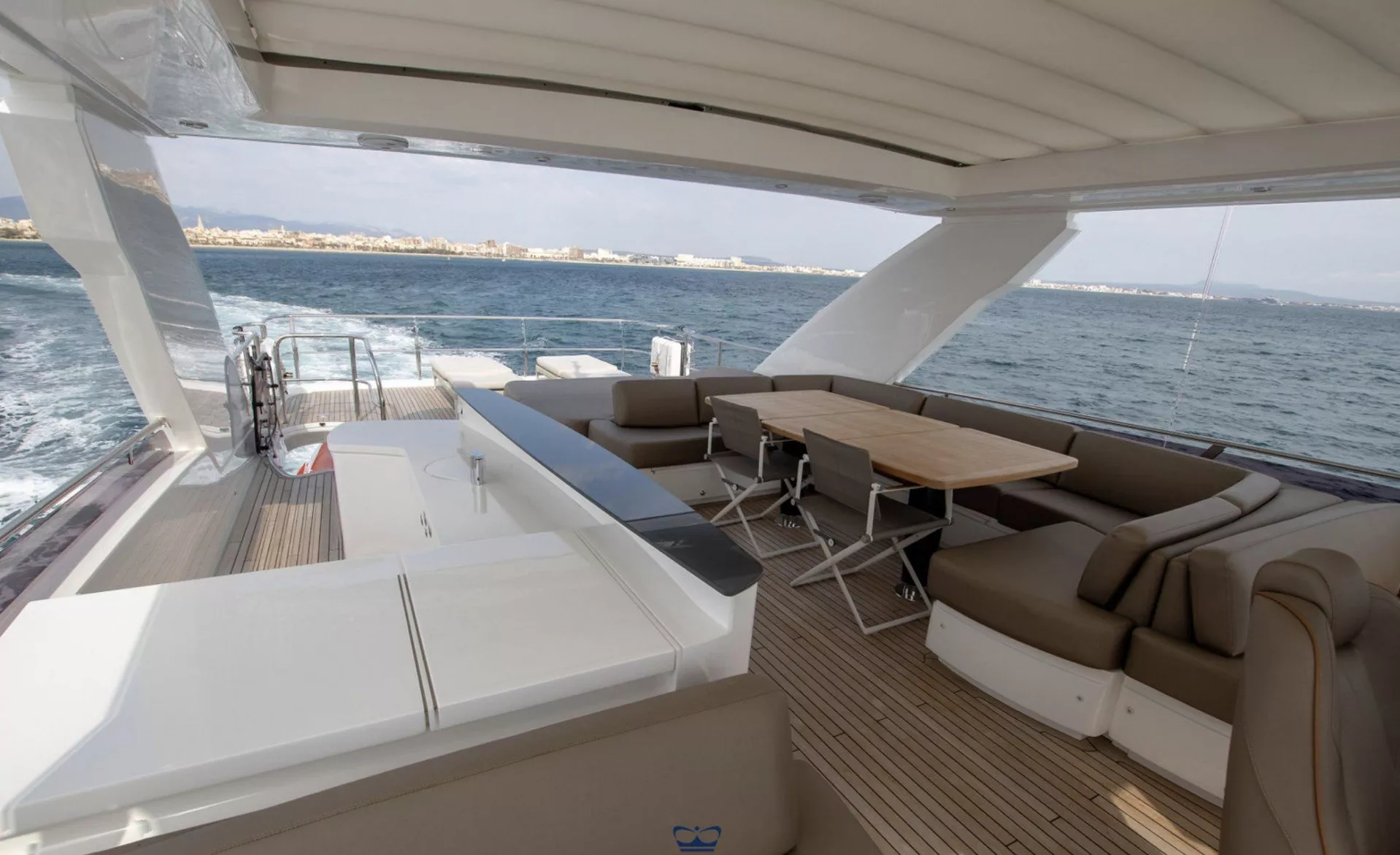 https://dev-api.arconyachts.com/storage/media/24915/conversions/649_5097895490-optimize.webp