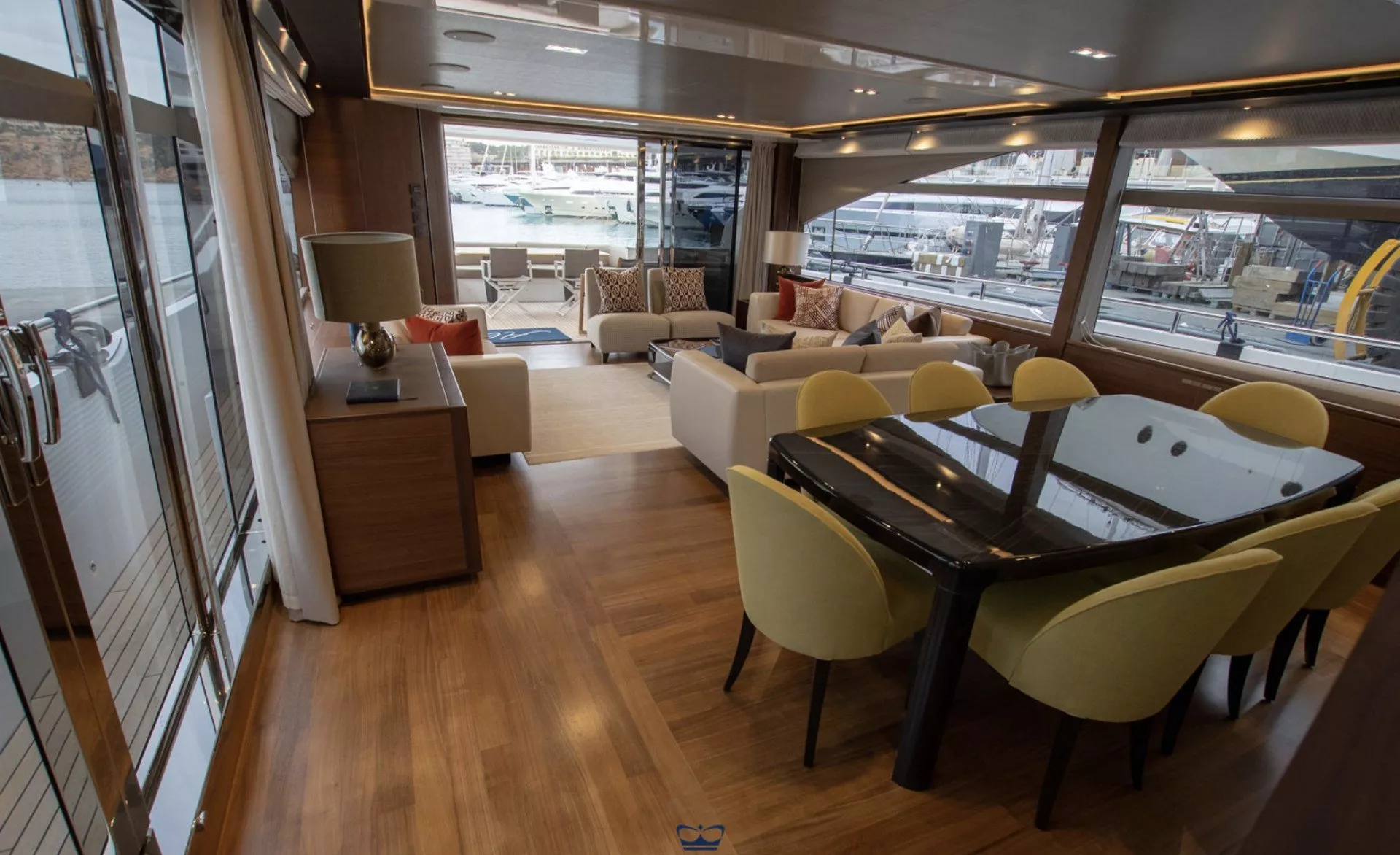 https://dev-api.arconyachts.com/storage/media/24921/conversions/649_6630747095-optimize.webp
