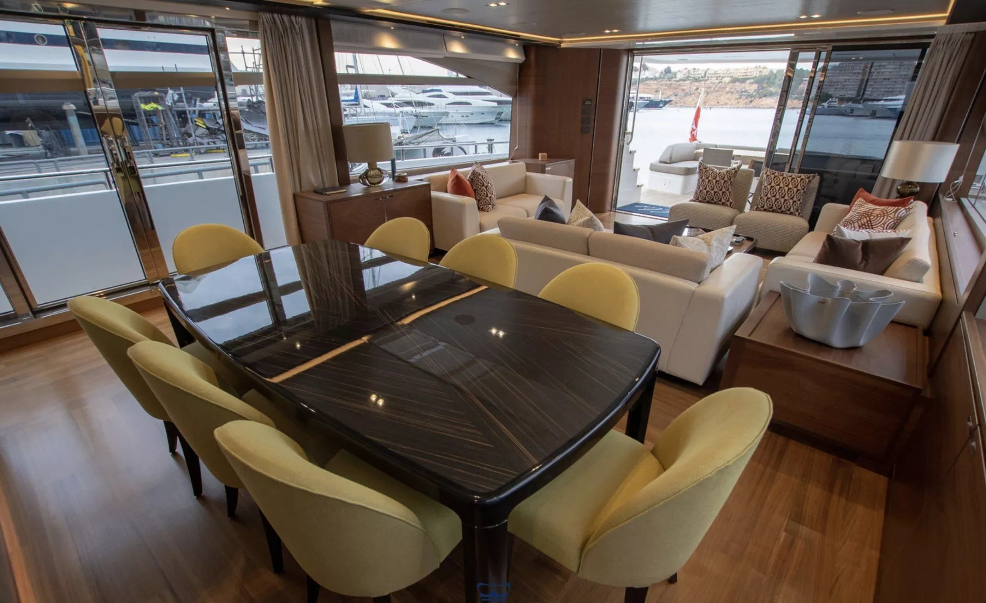 https://dev-api.arconyachts.com/storage/media/24922/conversions/649_4415127764-optimize.webp