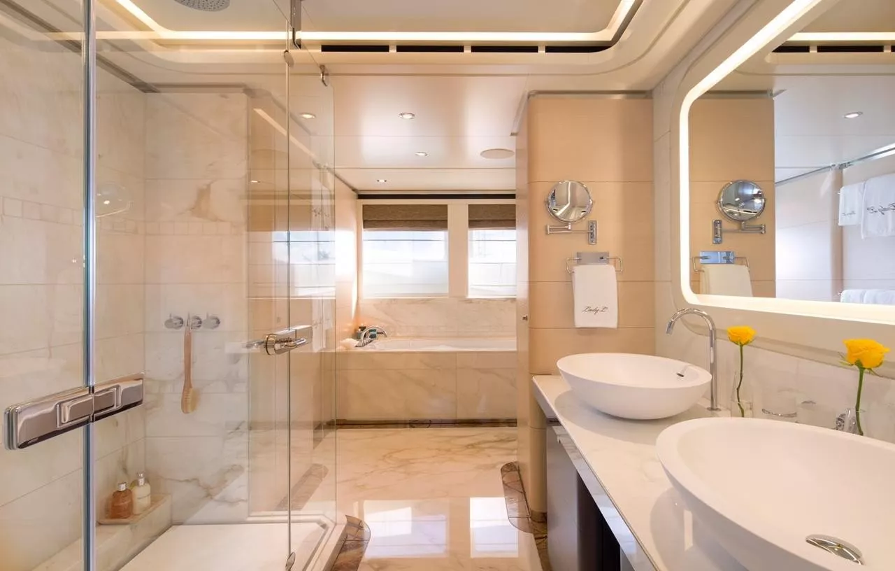 https://dev-api.arconyachts.com/storage/media/24948/conversions/647_0992560344-optimize.webp