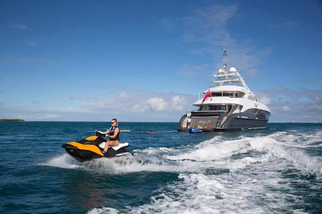 https://dev-api.arconyachts.com/storage/media/24967/conversions/647_6836792588-optimize.webp