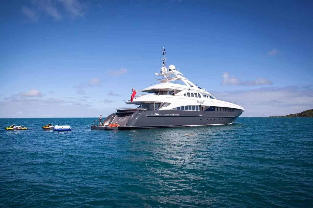 https://dev-api.arconyachts.com/storage/media/24969/conversions/647_6477617008-optimize.webp