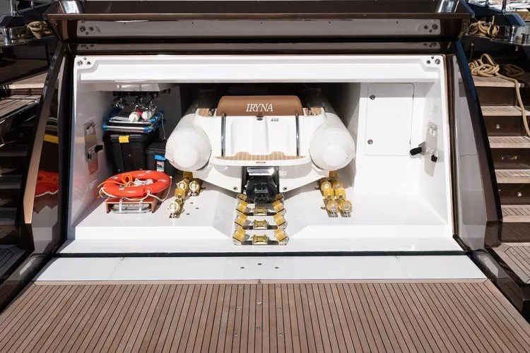 Azimut Grande 27 m