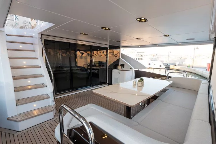 Azimut Grande 27 m