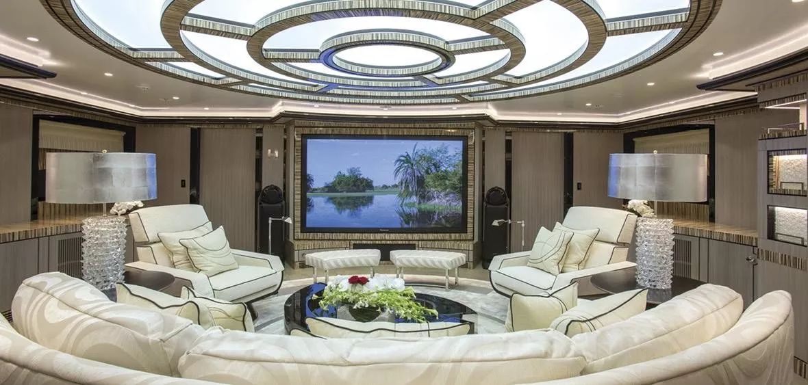 https://dev-api.arconyachts.com/storage/media/25030/conversions/514_5234210006-optimize.webp