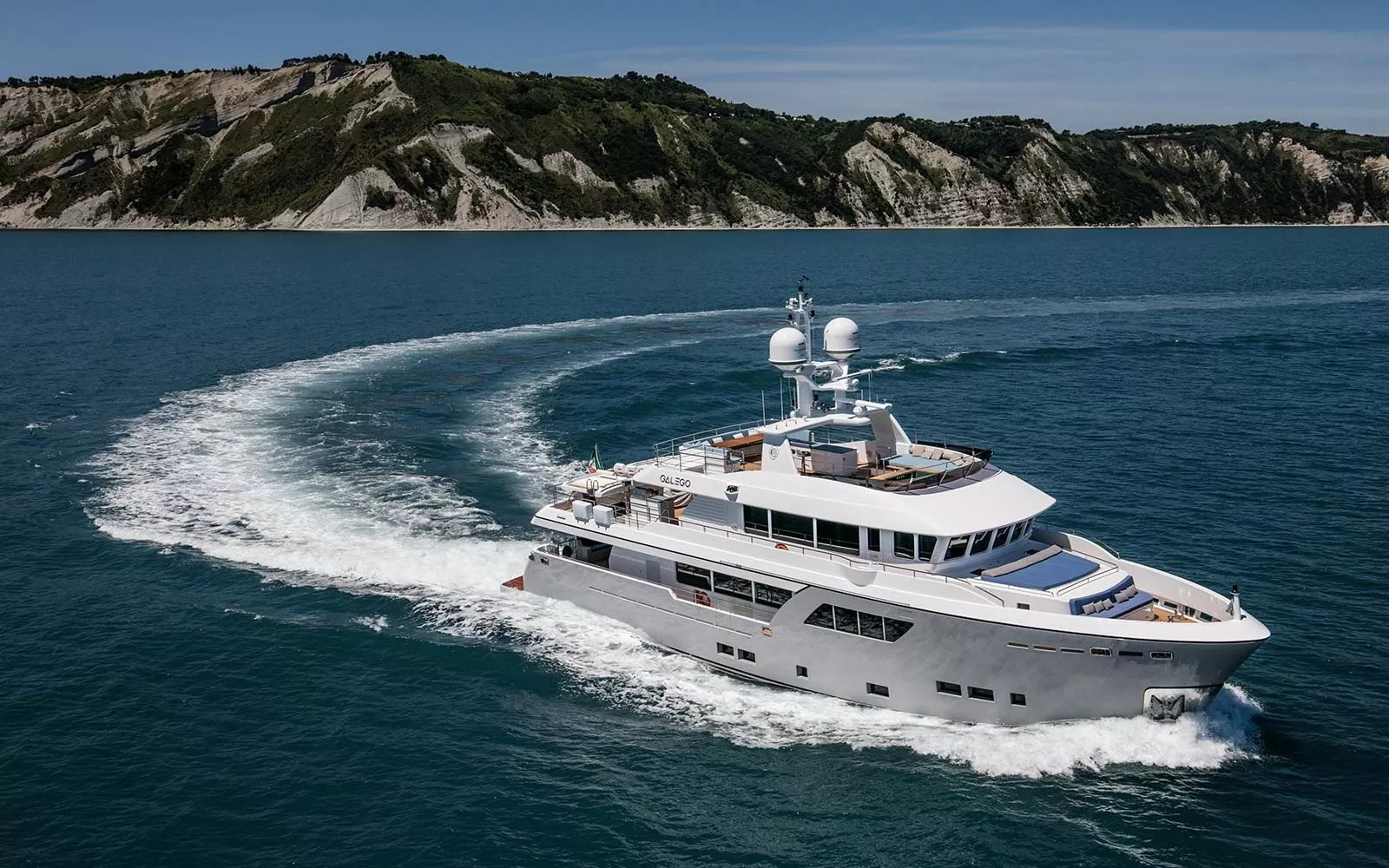 Cantiere Delle Marche Darwin 102