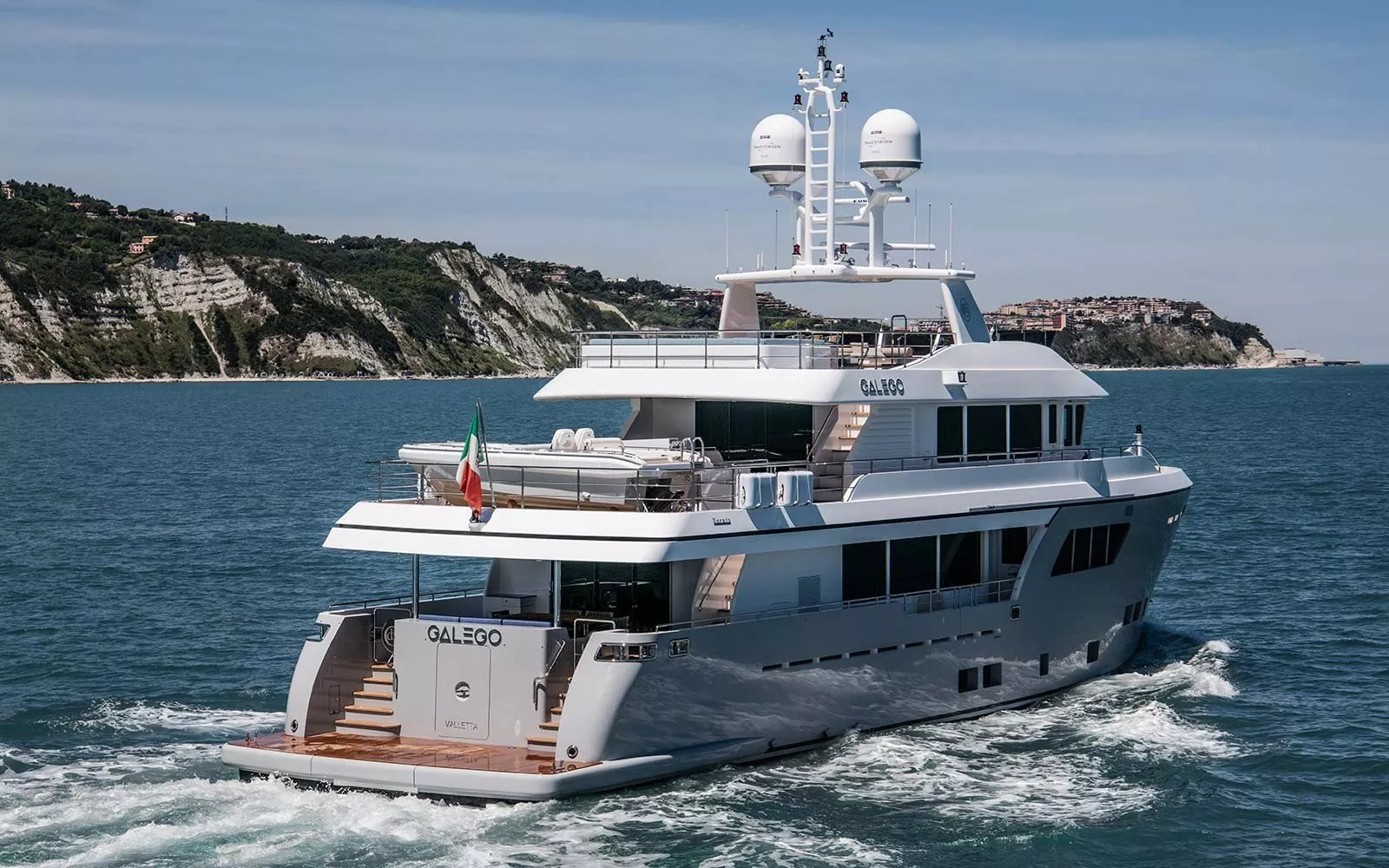 Cantiere Delle Marche Darwin 102