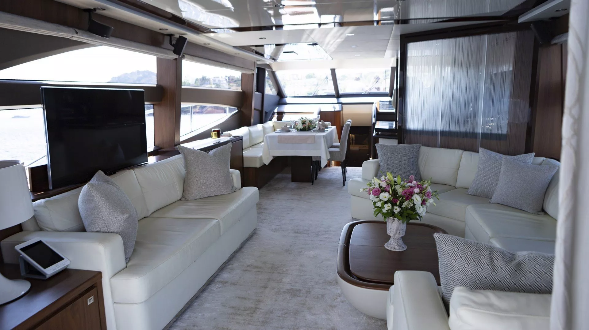 https://dev-api.arconyachts.com/storage/media/25402/conversions/623_9882274586-optimize.webp