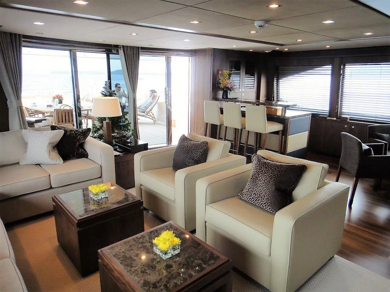 https://dev-api.arconyachts.com/storage/media/25427/conversions/620_0232827795-optimize.webp