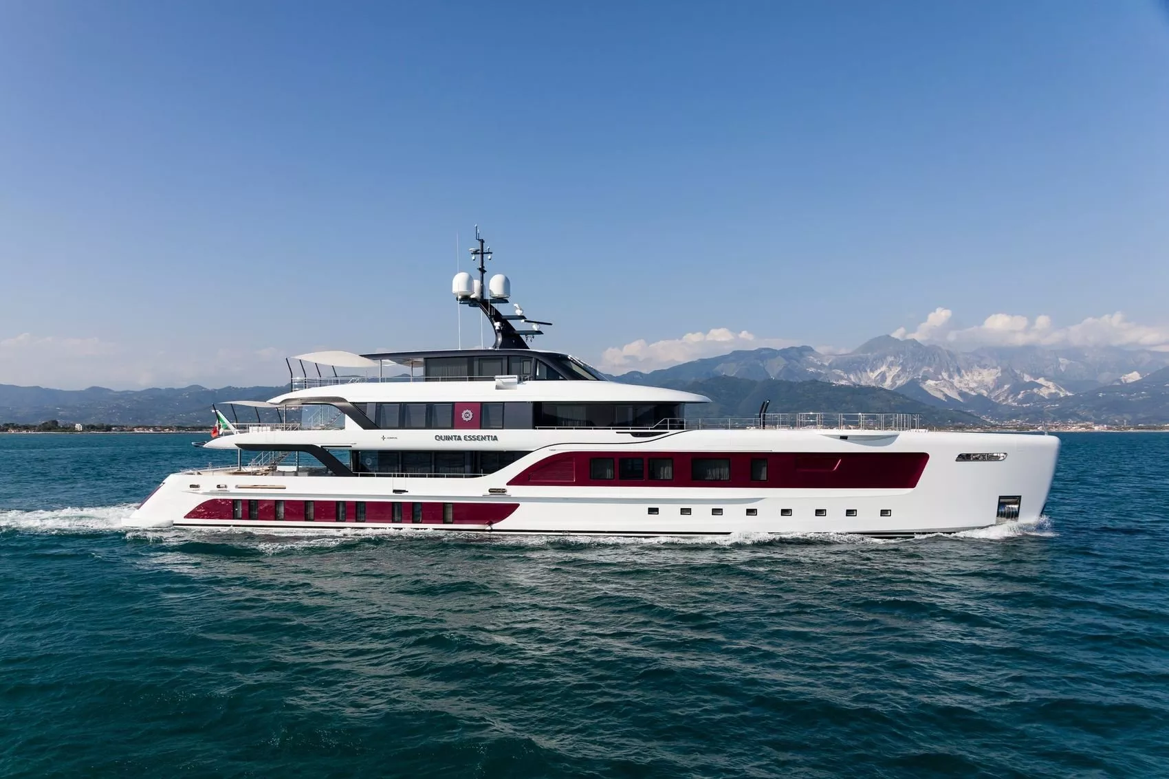 Admiral QUINTA ESSENTIA 55M