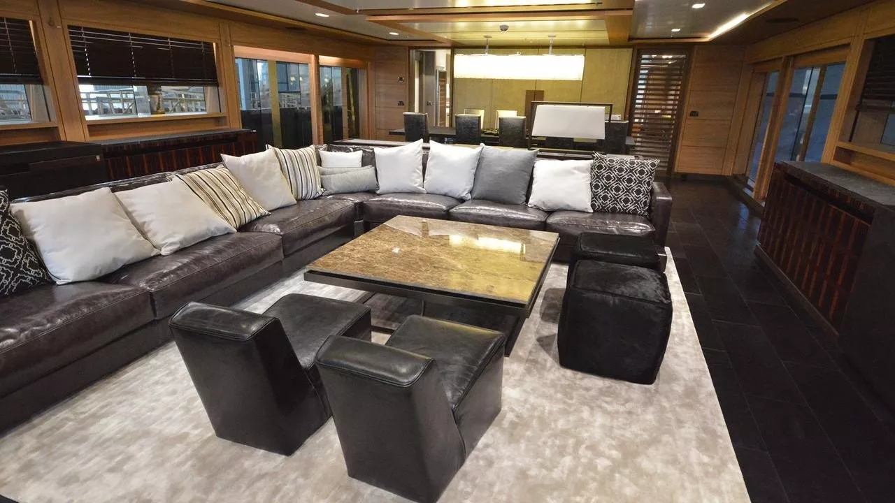 https://dev-api.arconyachts.com/storage/media/25542/conversions/616_7560143292-optimize.webp