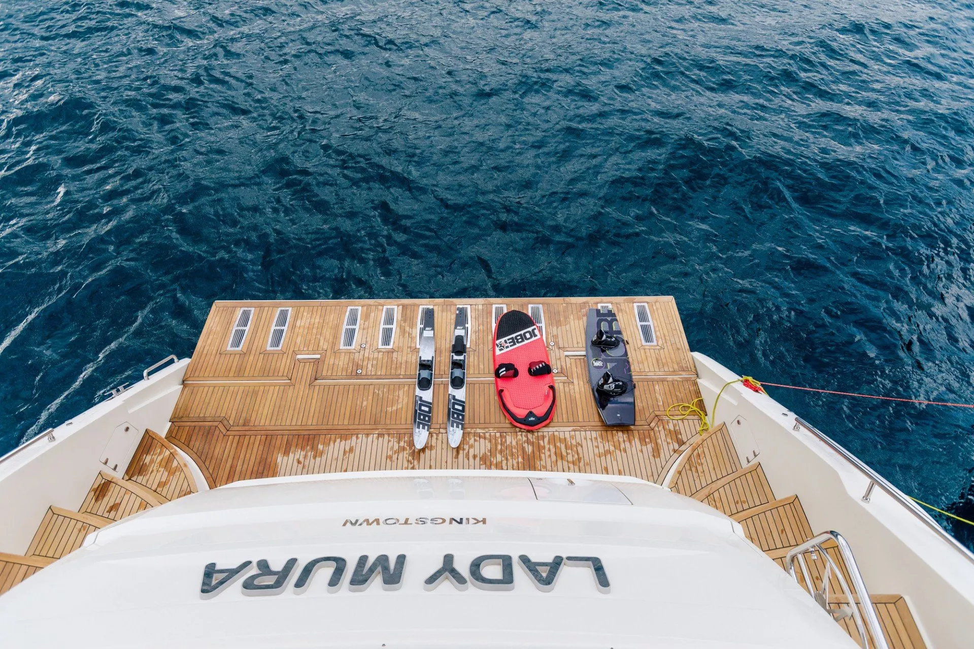 https://dev-api.arconyachts.com/storage/media/25571/conversions/615_2936574311-optimize.webp
