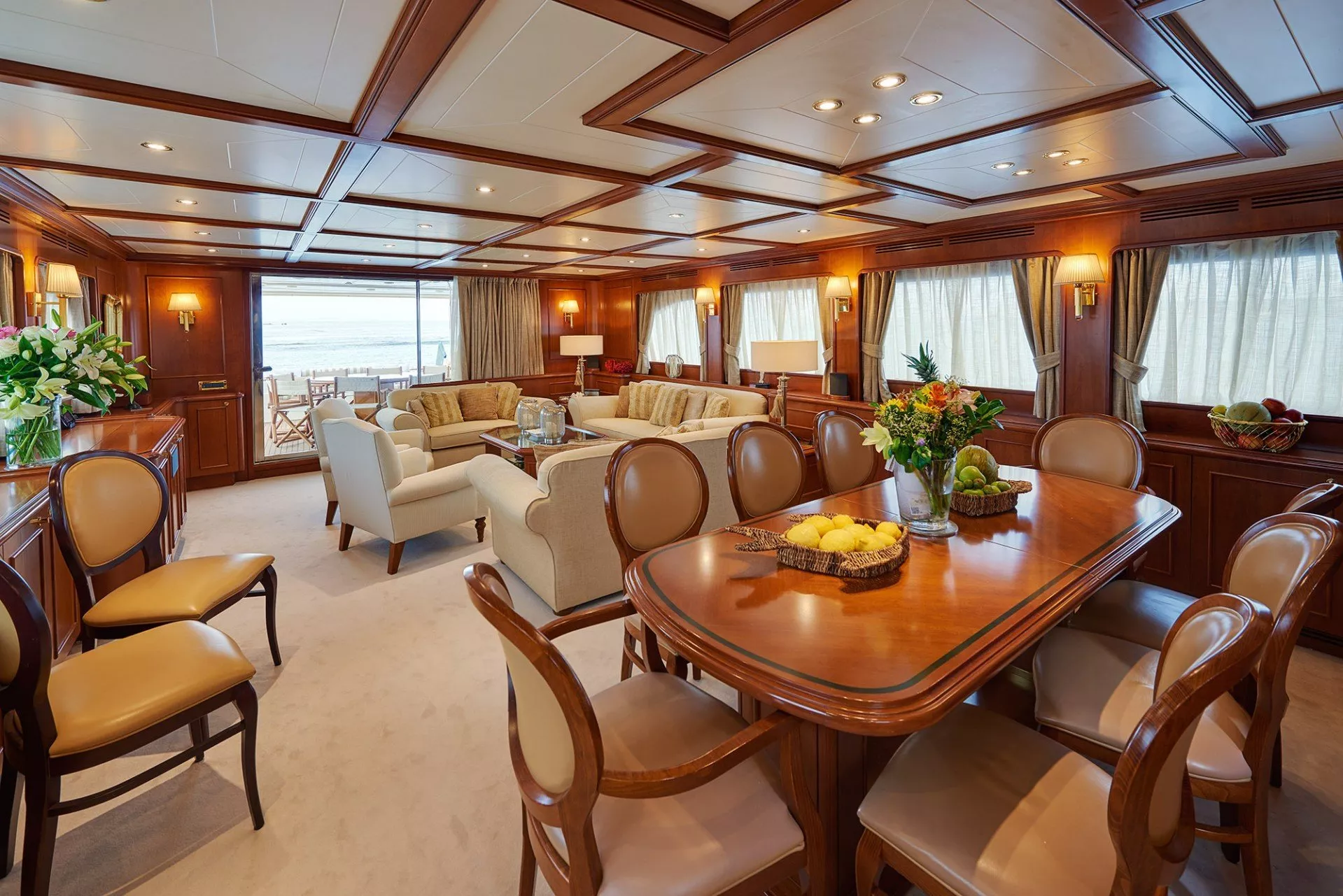 https://dev-api.arconyachts.com/storage/media/25620/conversions/612_9402595710-optimize.webp
