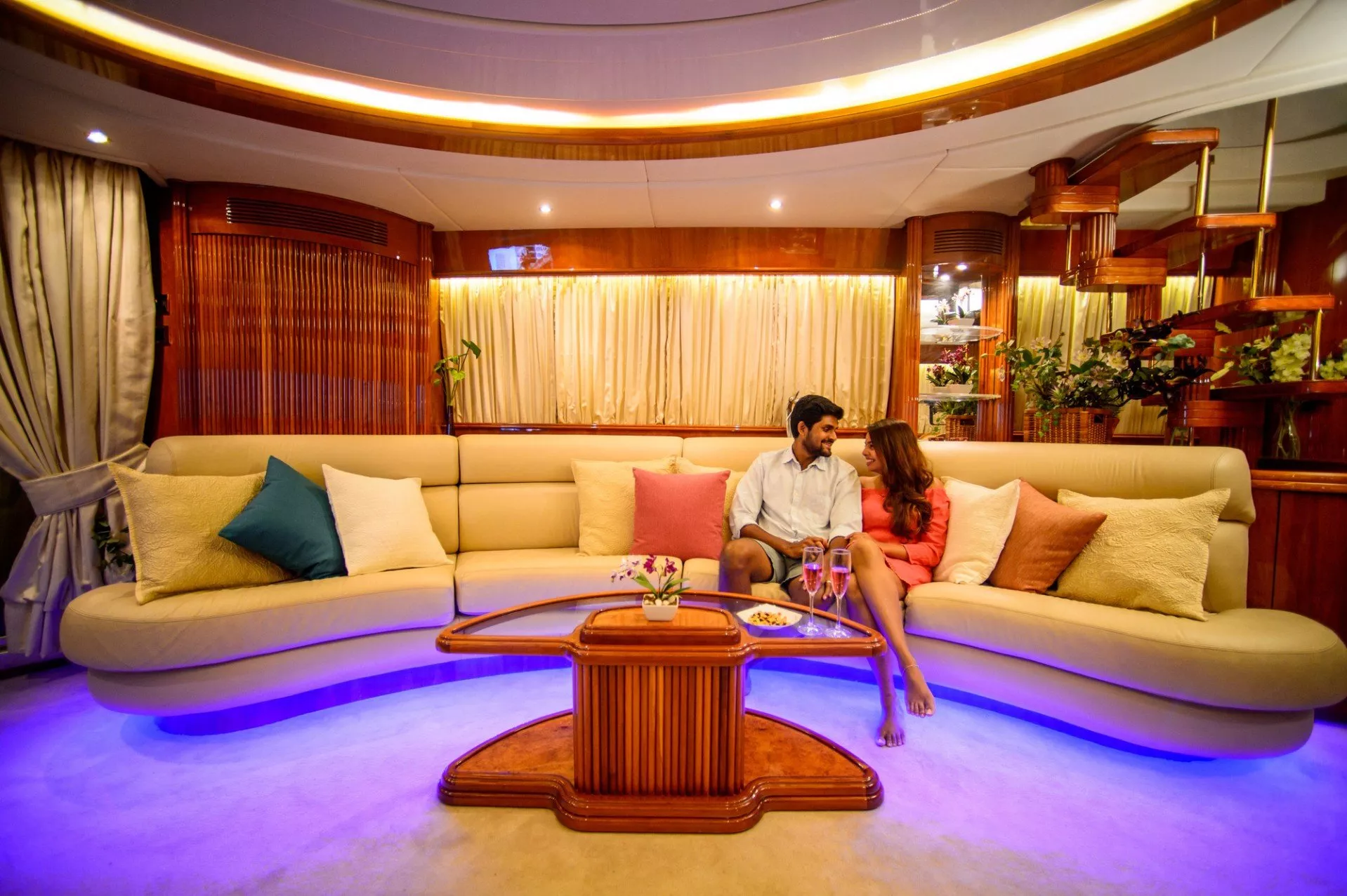 https://dev-api.arconyachts.com/storage/media/26222/conversions/576_7723835386-optimize.webp