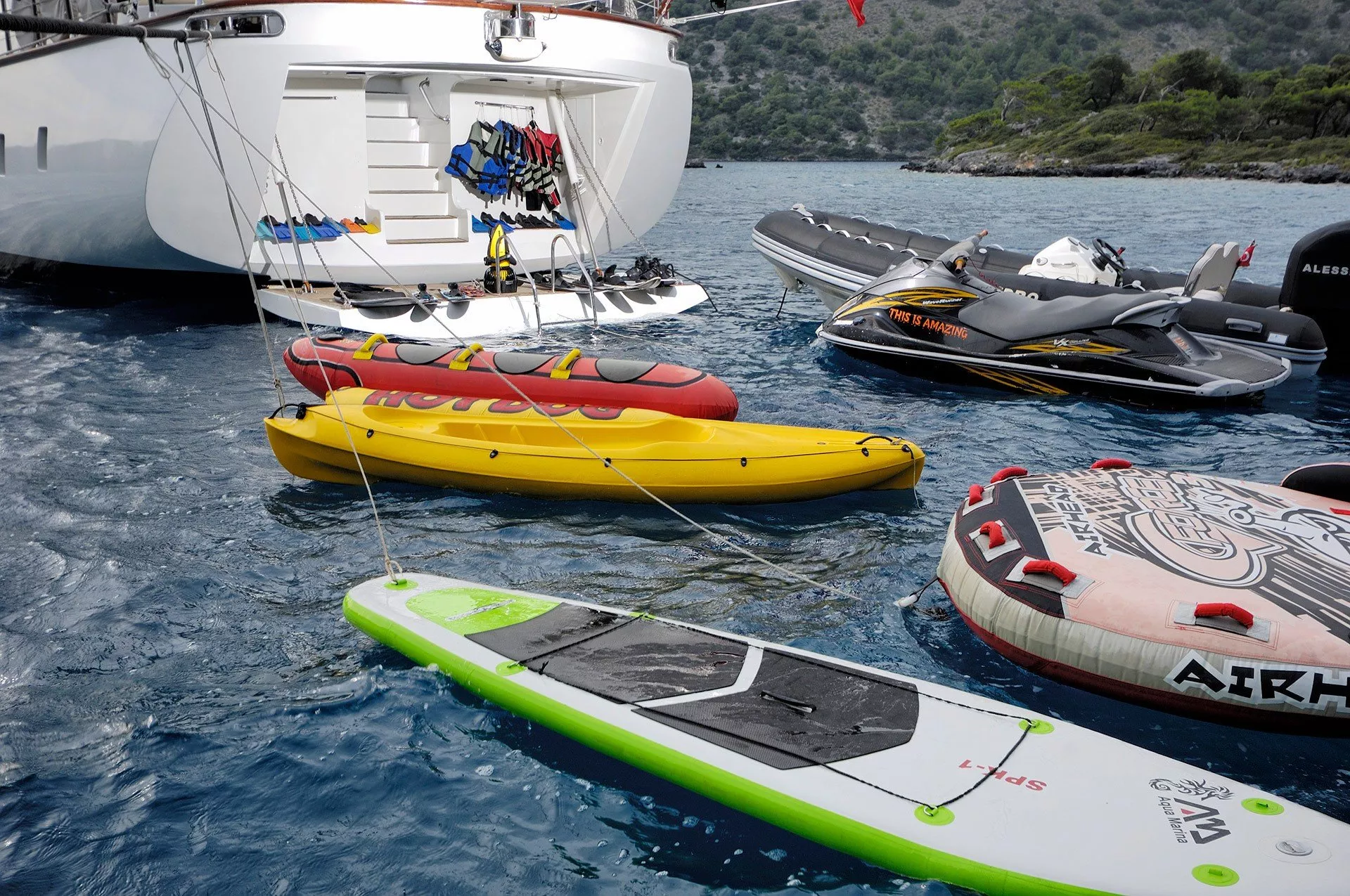 https://dev-api.arconyachts.com/storage/media/26244/conversions/575_5768725260-optimize.webp