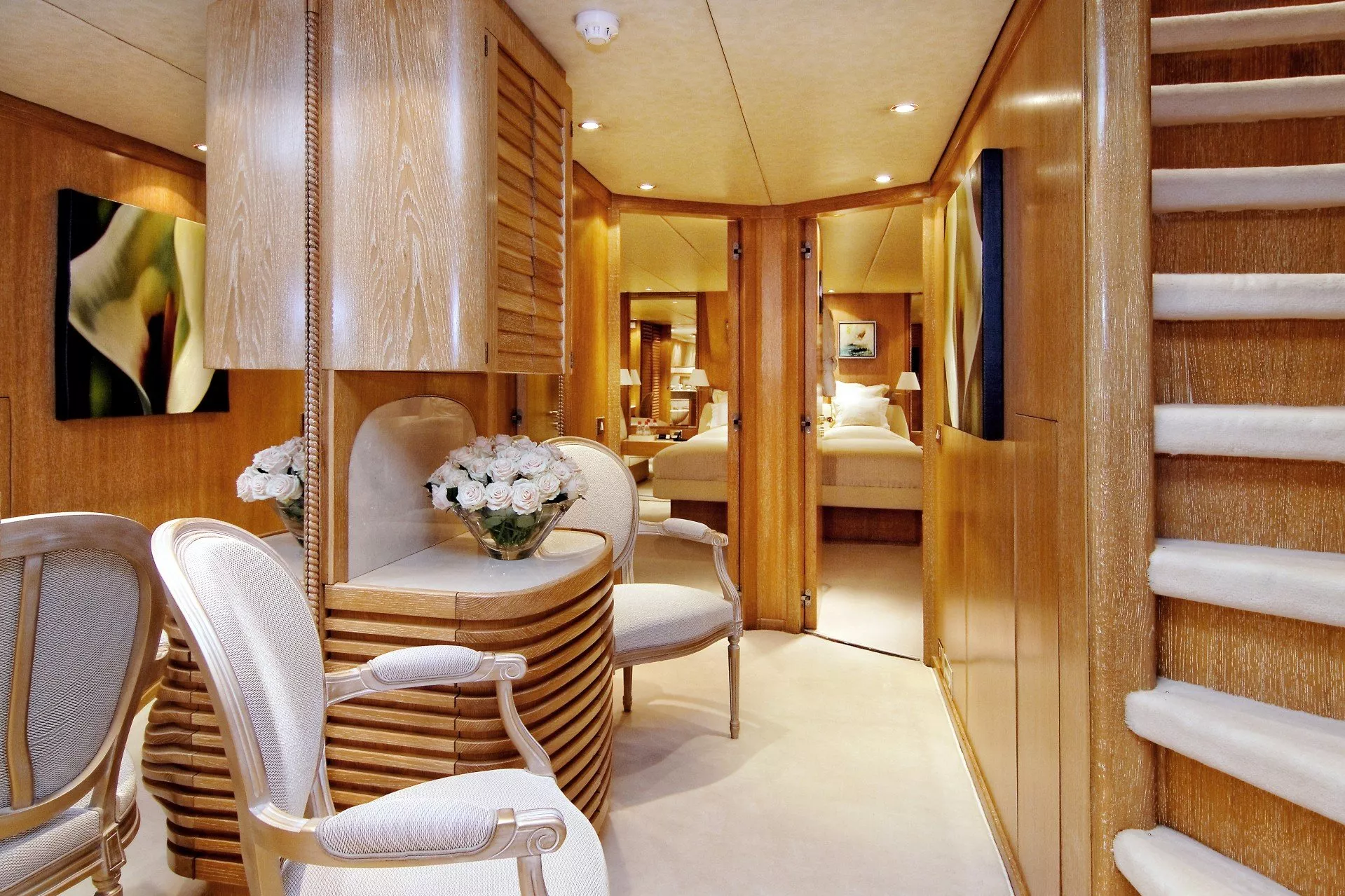 https://dev-api.arconyachts.com/storage/media/26300/conversions/110_8811146833-optimize.webp