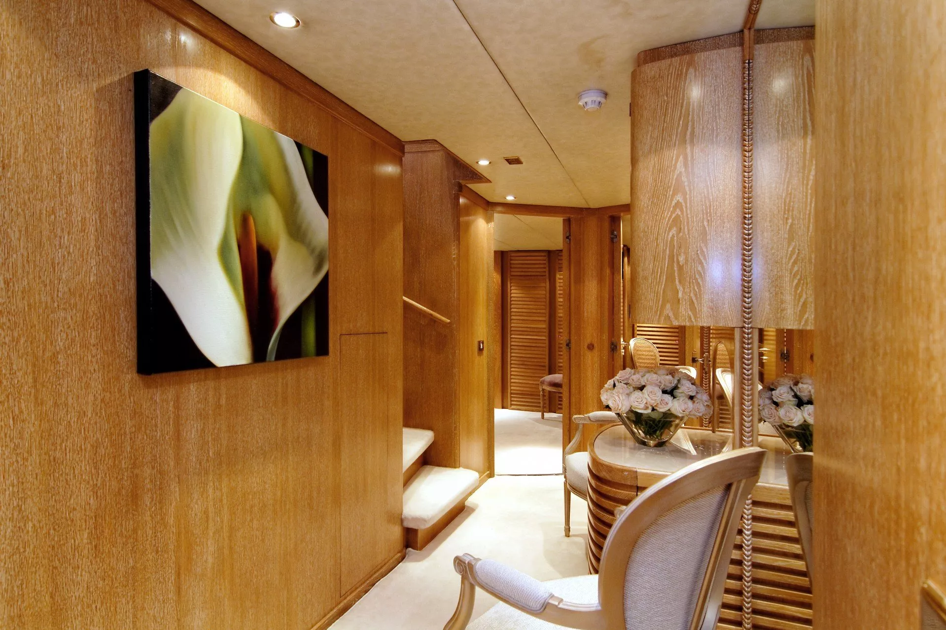 https://dev-api.arconyachts.com/storage/media/26303/conversions/110_7570377525-optimize.webp