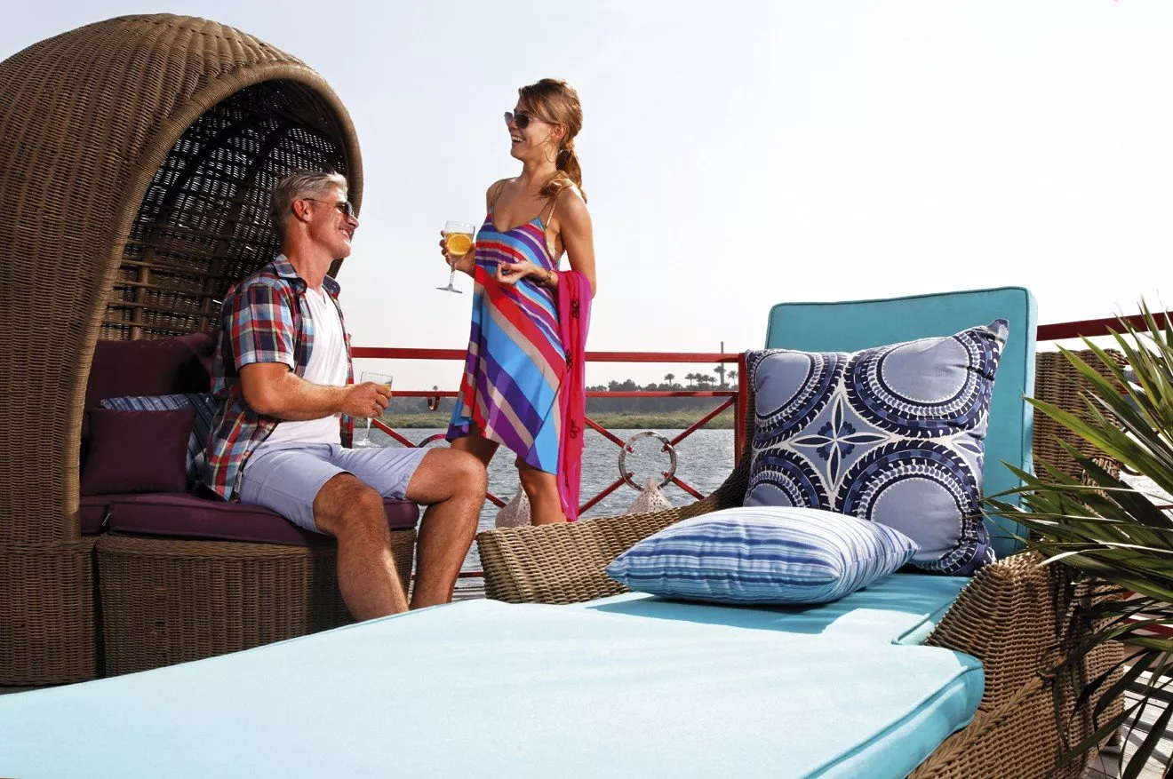 https://dev-api.arconyachts.com/storage/media/26329/conversions/572_2728306657-optimize.webp
