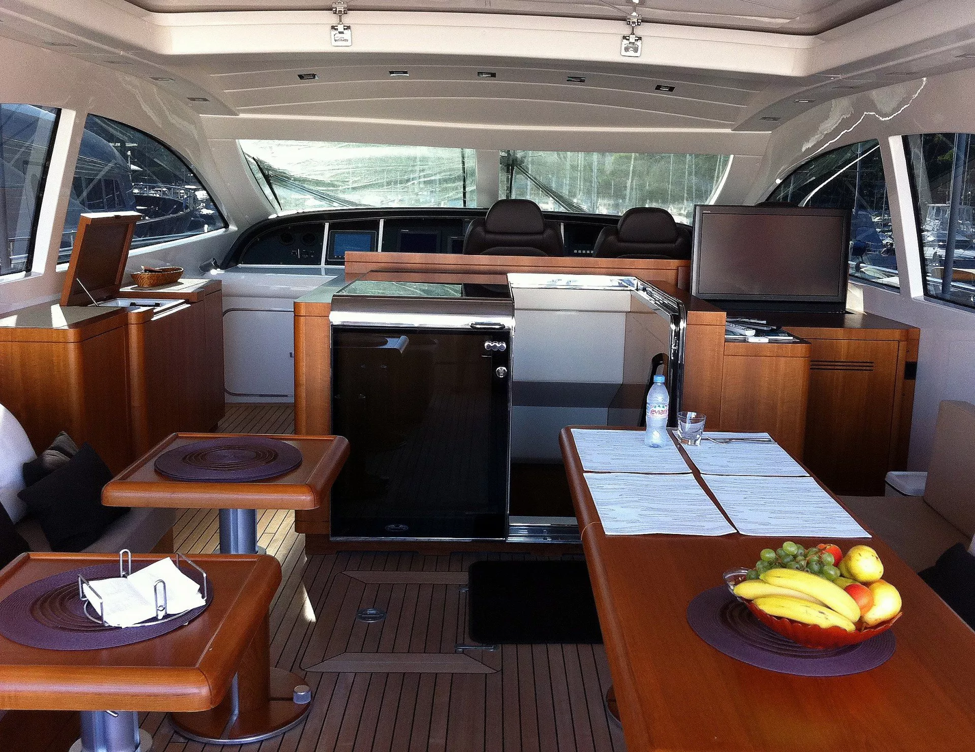 Mangusta 72