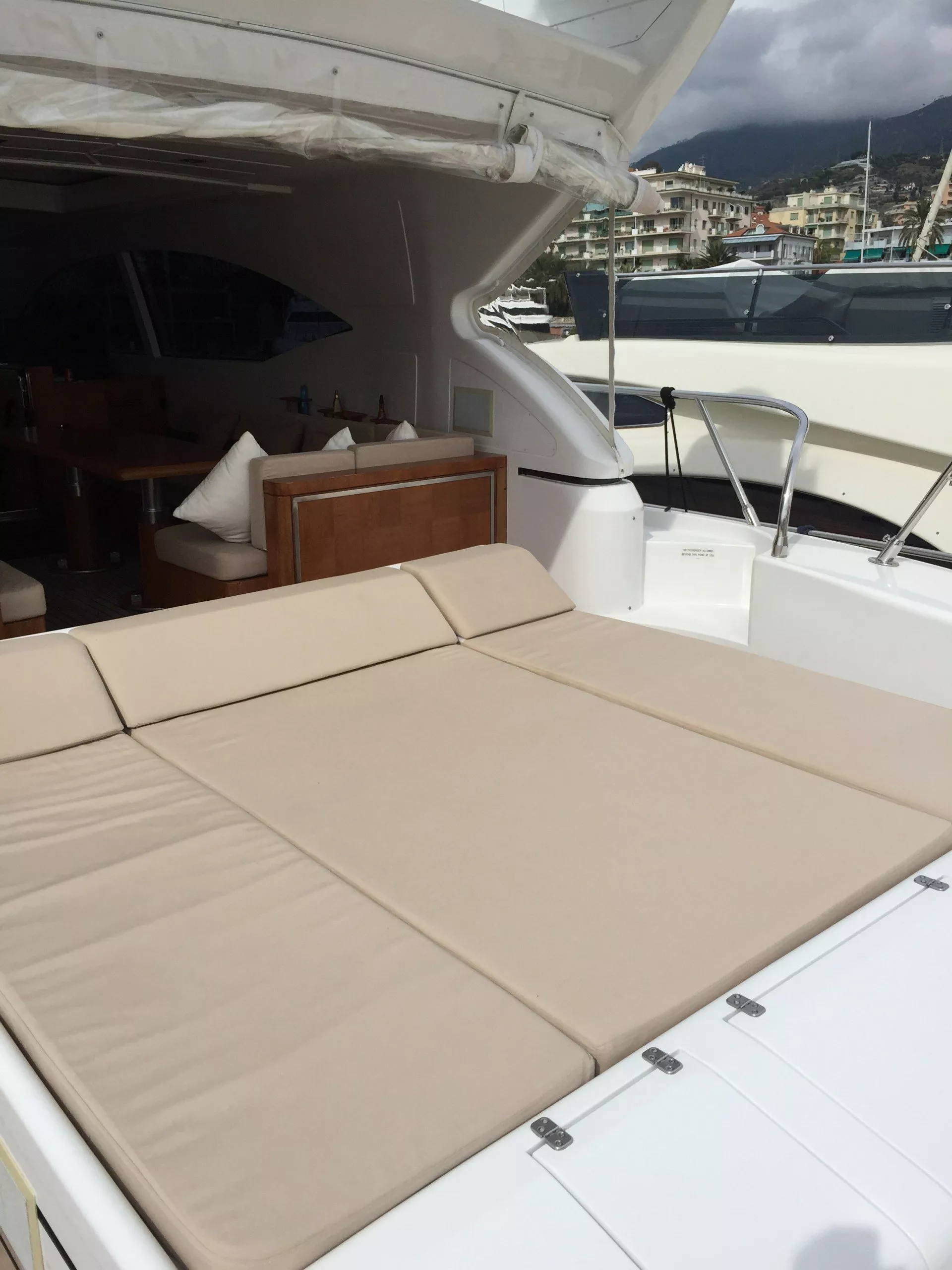 https://dev-api.arconyachts.com/storage/media/26474/conversions/566_9998237492-optimize.webp