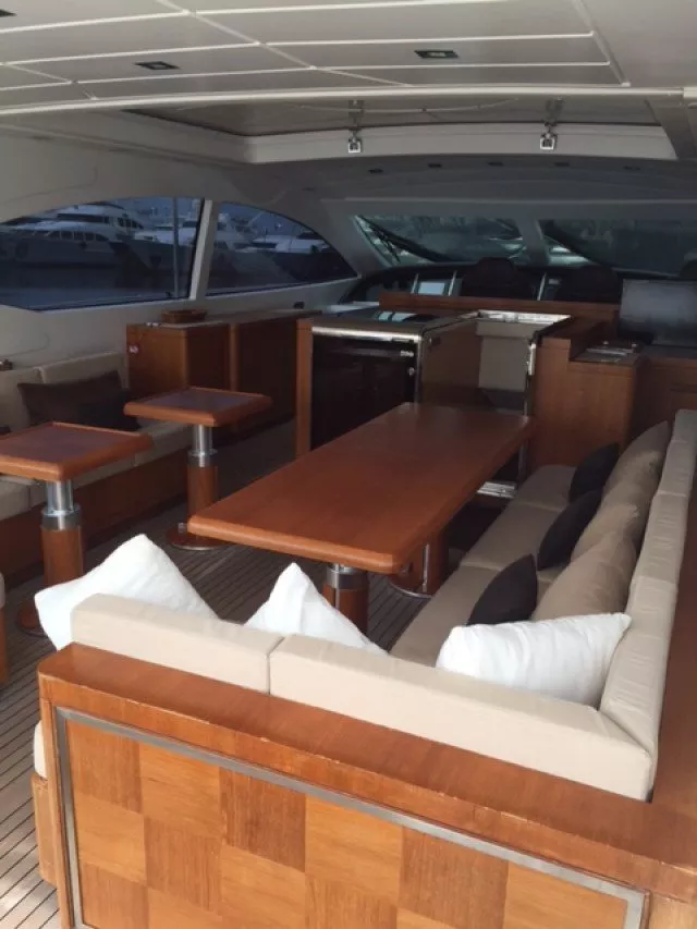 https://dev-api.arconyachts.com/storage/media/26475/conversions/566_1764226493-optimize.webp