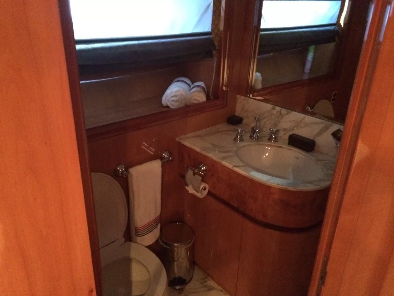 https://dev-api.arconyachts.com/storage/media/26843/conversions/538_7646173109-optimize.webp