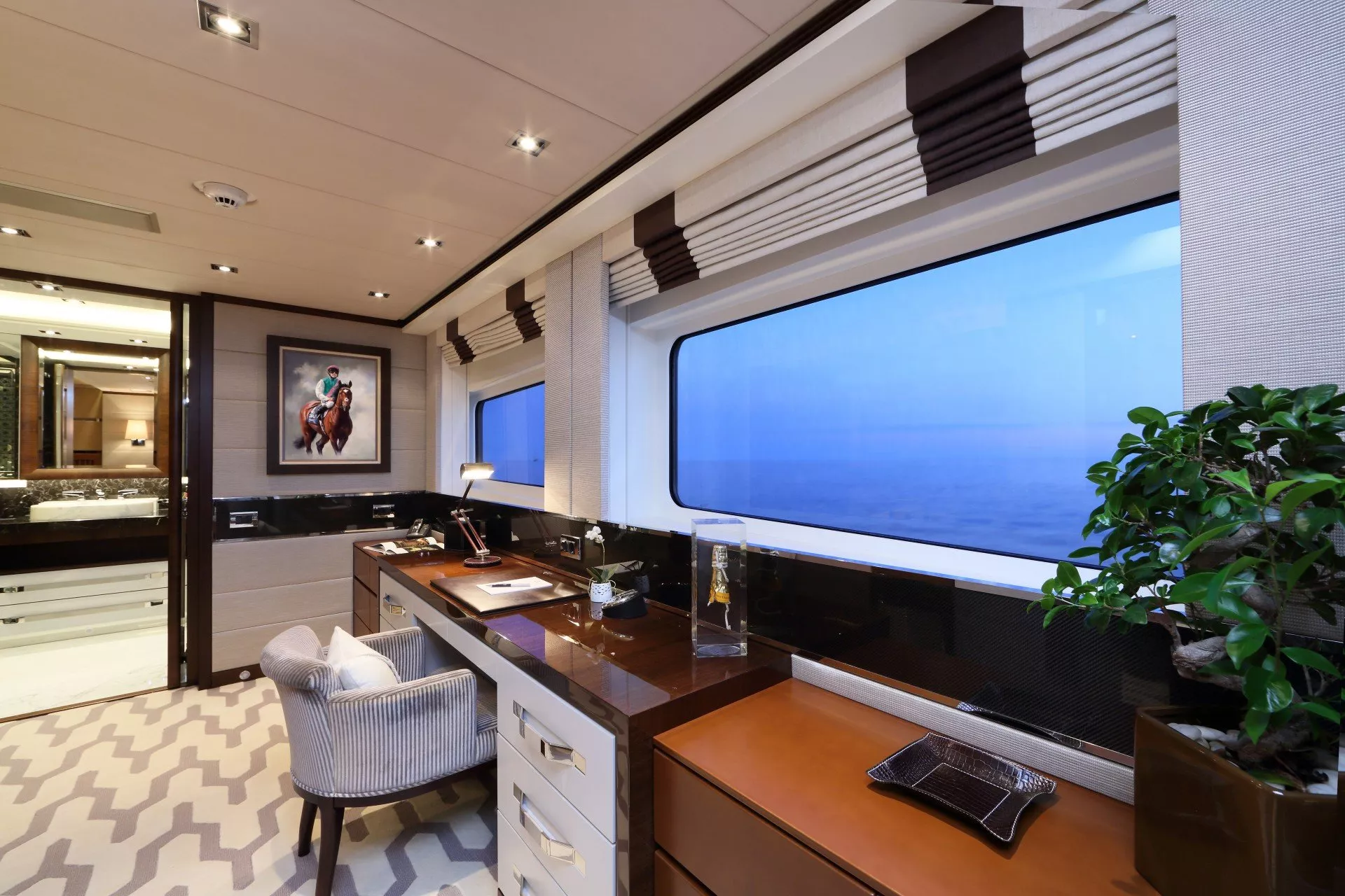 https://dev-api.arconyachts.com/storage/media/26882/conversions/a_G8A6531©Ameller-optimize.webp