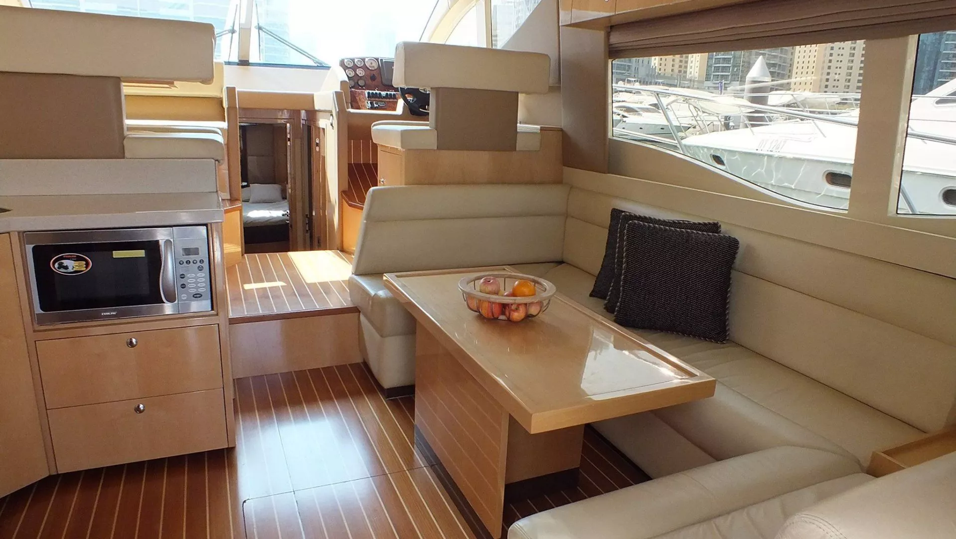 Majesty 44ft