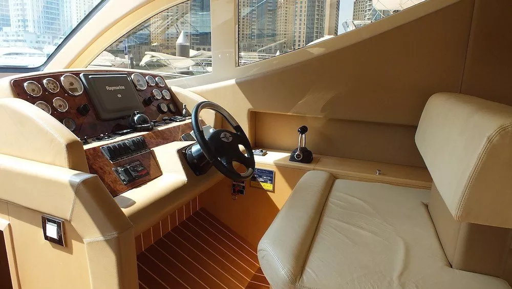 Majesty 44ft
