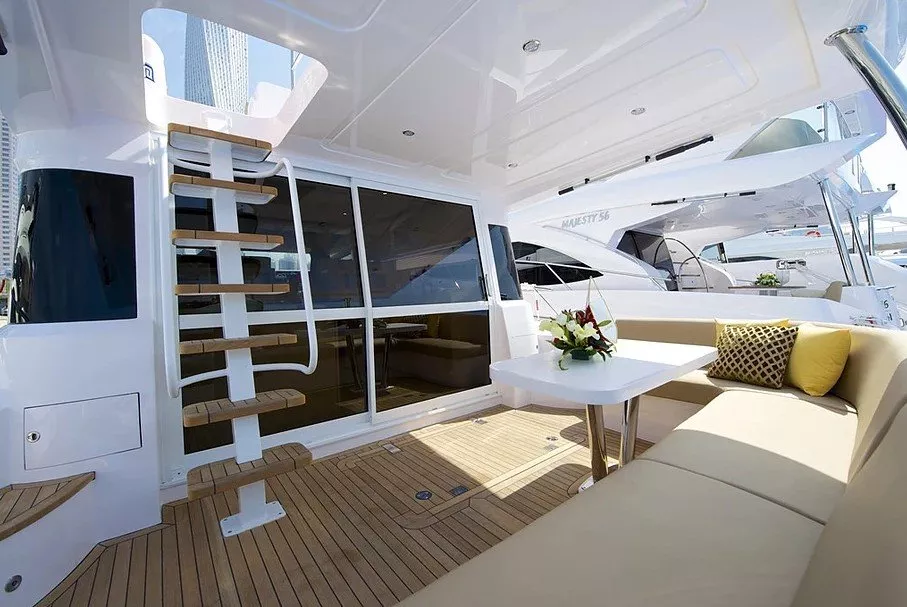 https://dev-api.arconyachts.com/storage/media/27077/conversions/517_5825589603-optimize.webp