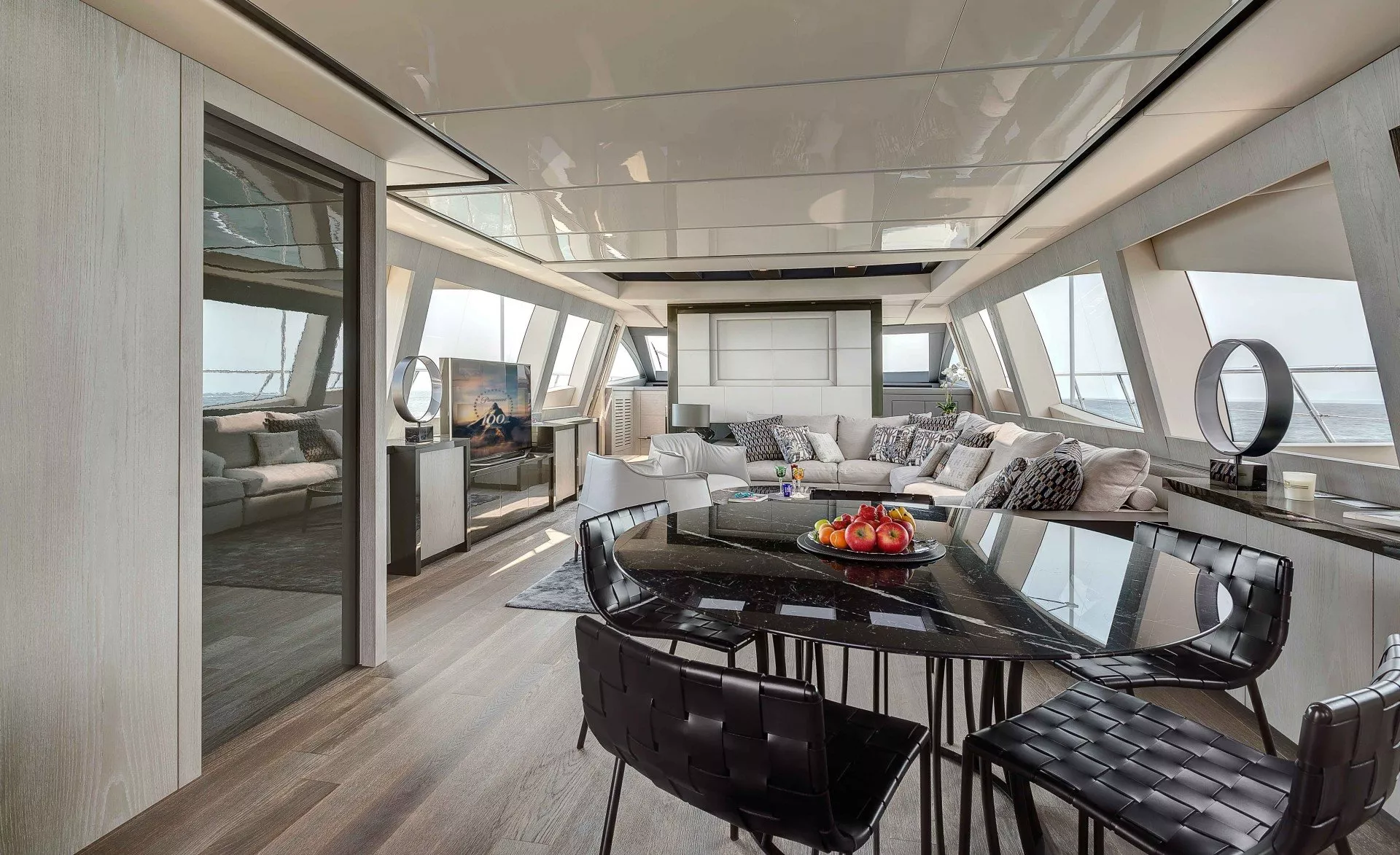 https://dev-api.arconyachts.com/storage/media/27151/conversions/509_8179598560-optimize.webp
