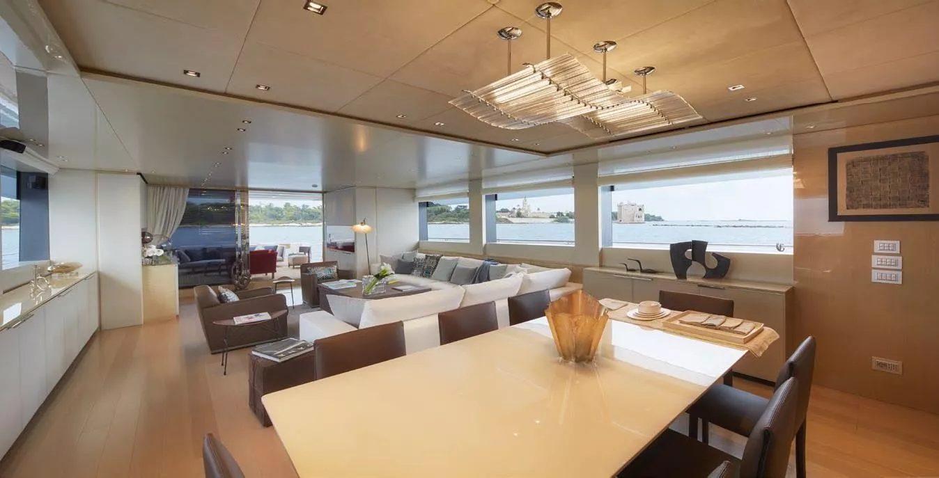 https://dev-api.arconyachts.com/storage/media/27190/conversions/507_8486362477-optimize.webp