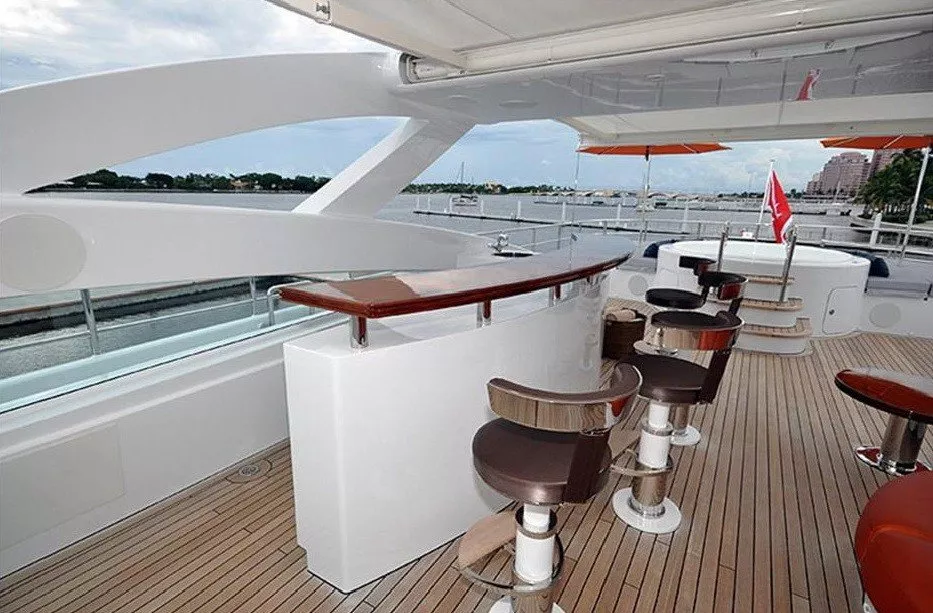 https://dev-api.arconyachts.com/storage/media/27232/conversions/506_1437354706-optimize.webp
