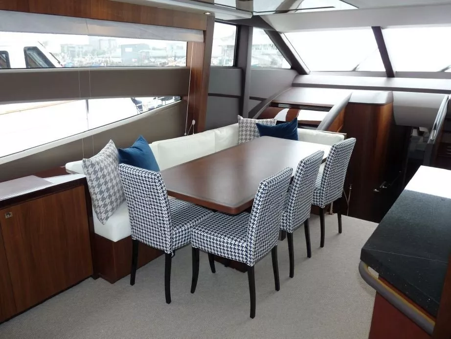 https://dev-api.arconyachts.com/storage/media/27248/conversions/398_5211997642-optimize.webp