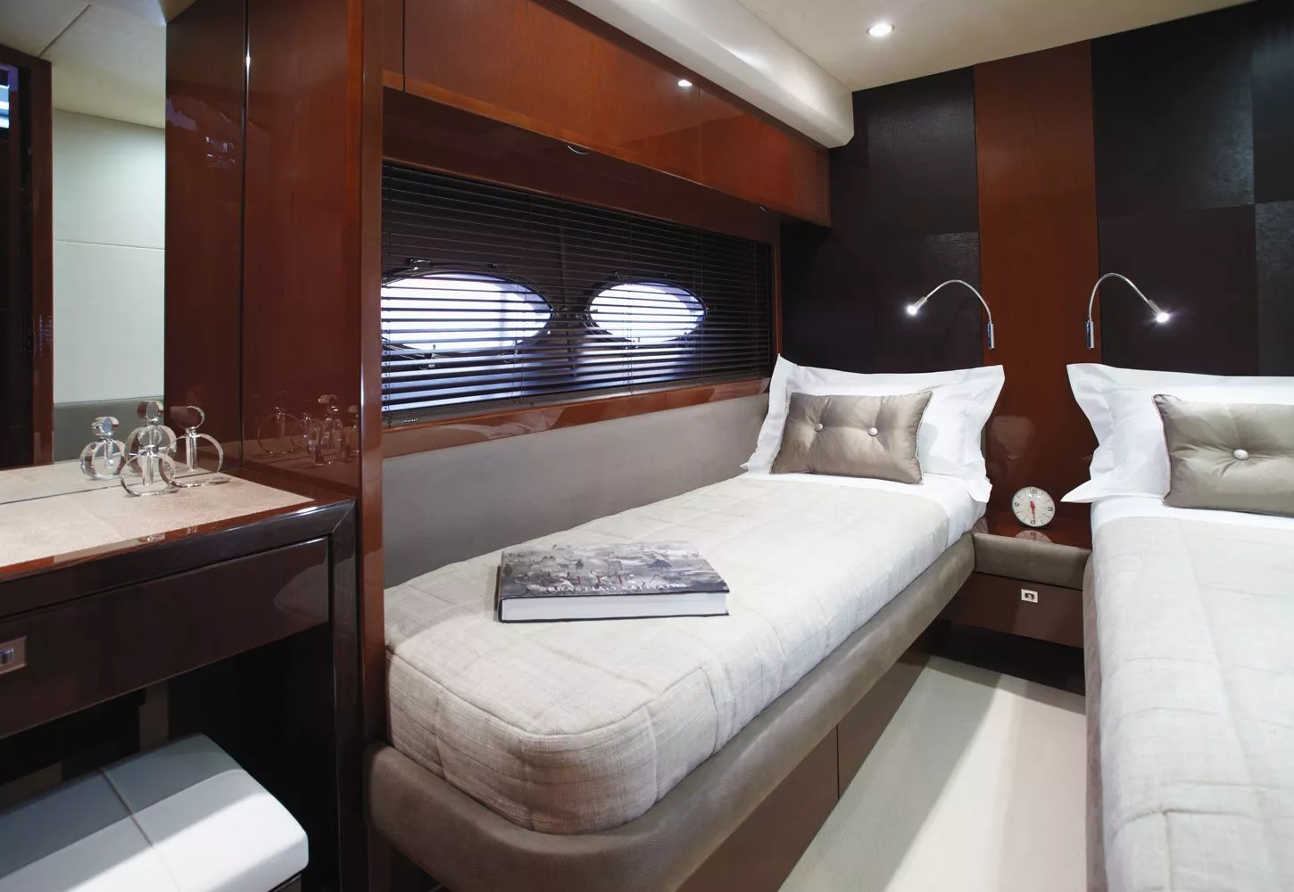 https://dev-api.arconyachts.com/storage/media/27262/conversions/356_7909649107-optimize.webp