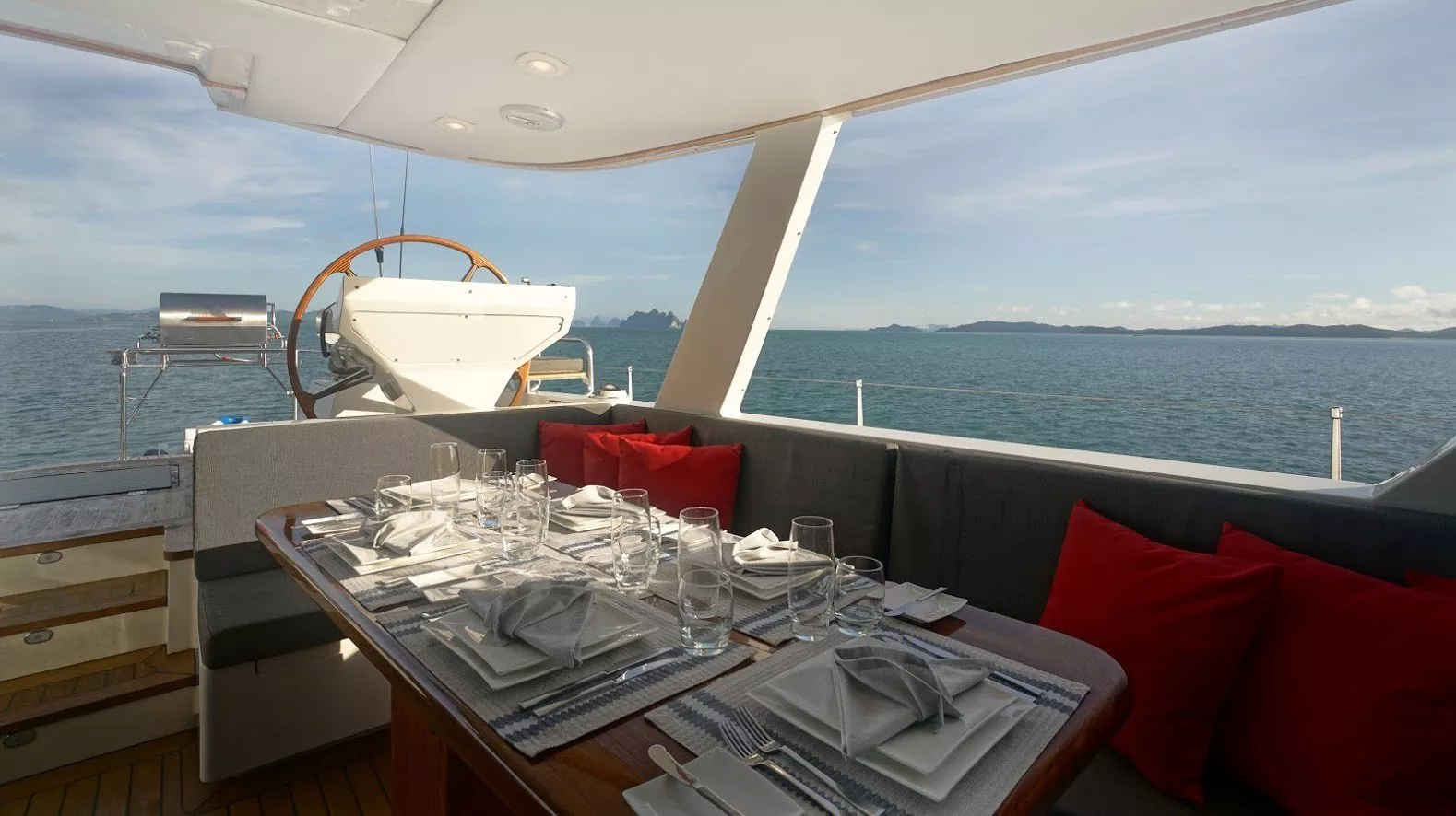 https://dev-api.arconyachts.com/storage/media/27500/conversions/492_4230405730-optimize.webp