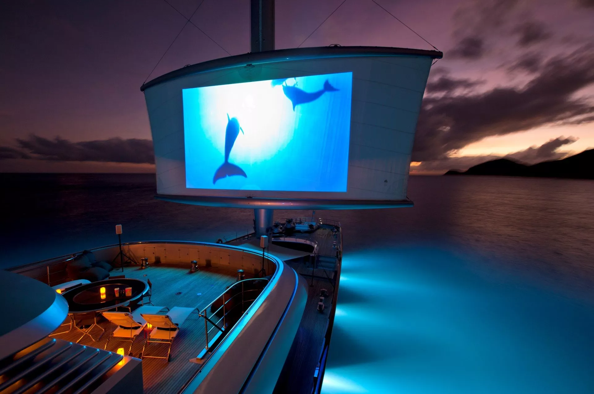 https://dev-api.arconyachts.com/storage/media/27649/conversions/483_9096934512-optimize.webp