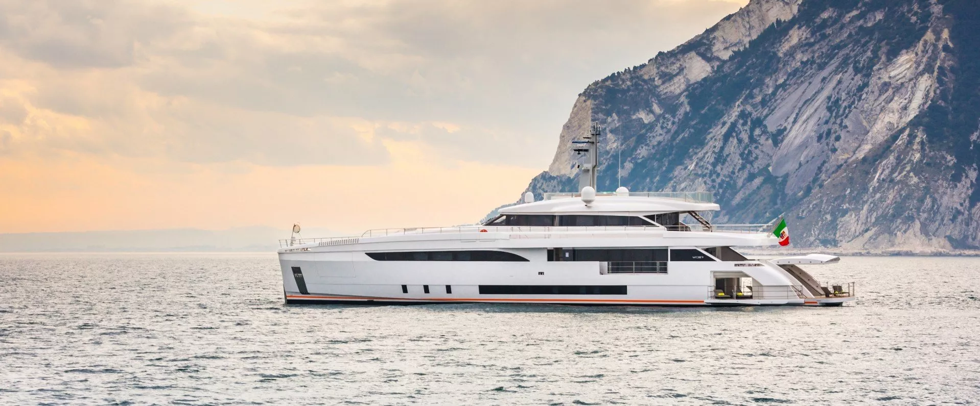 Genesi WIDER 150