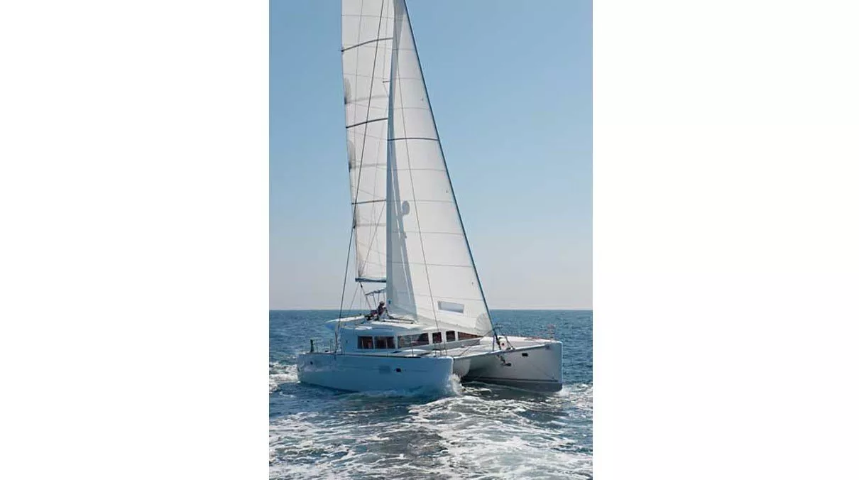 https://dev-api.arconyachts.com/storage/media/28022/conversions/467_9643056623-optimize.webp