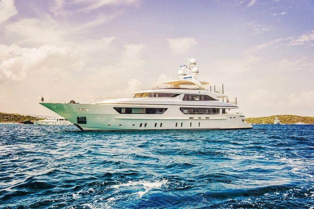 https://dev-api.arconyachts.com/storage/media/28173/conversions/458_5915918987-optimize.webp