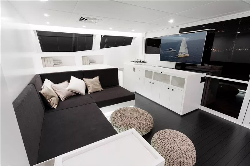 https://dev-api.arconyachts.com/storage/media/28193/conversions/457_1965782531-optimize.webp