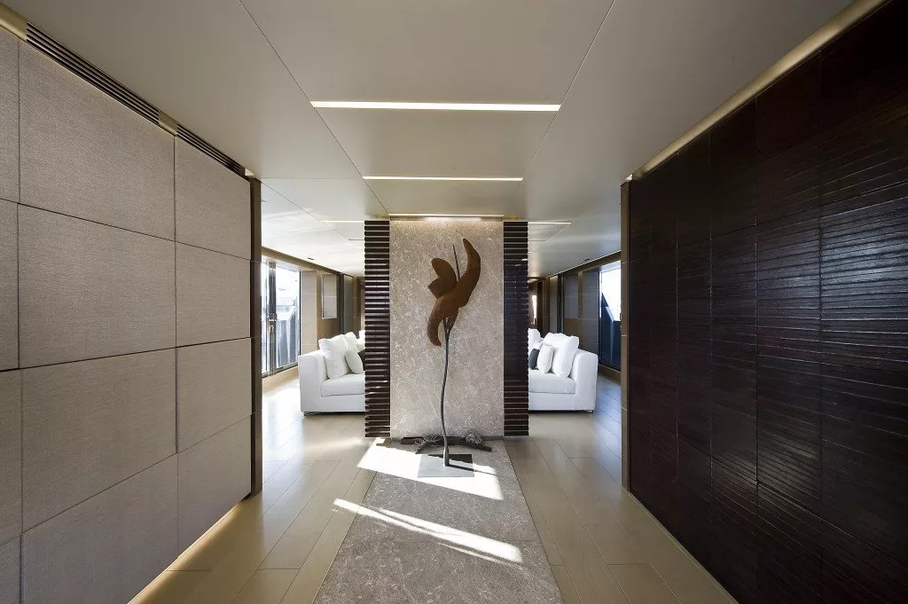 https://dev-api.arconyachts.com/storage/media/28485/conversions/438_8676301957-optimize.webp