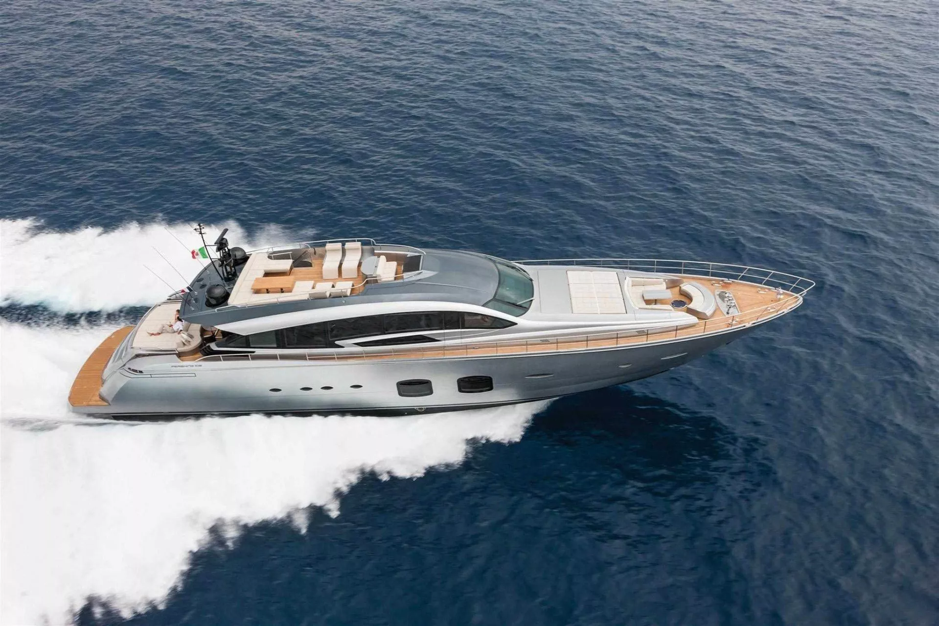 Pershing 108