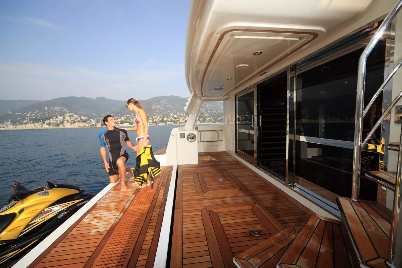 https://dev-api.arconyachts.com/storage/media/28630/conversions/431_8895120170-optimize.webp