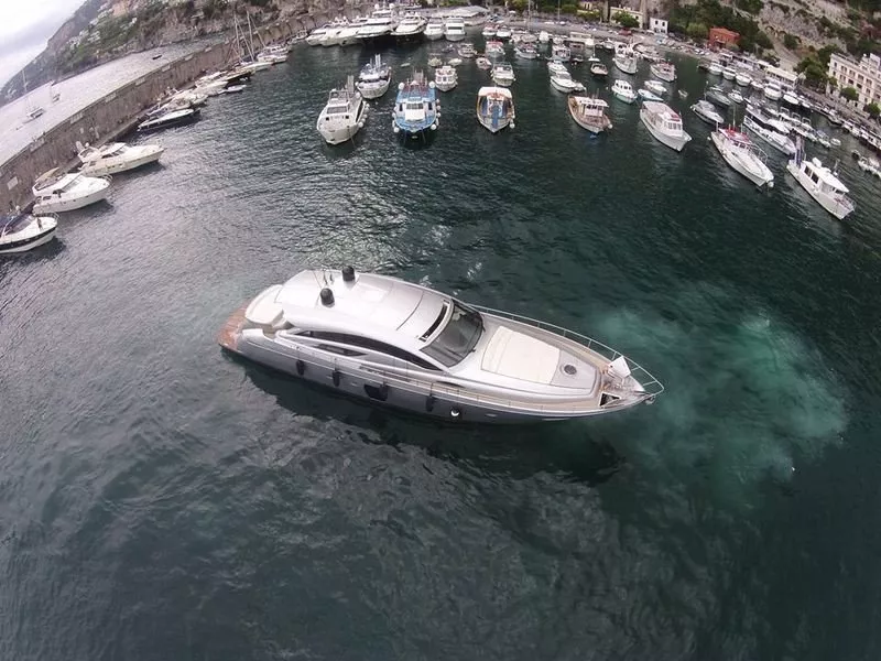 https://dev-api.arconyachts.com/storage/media/28792/conversions/422_3500324040-optimize.webp