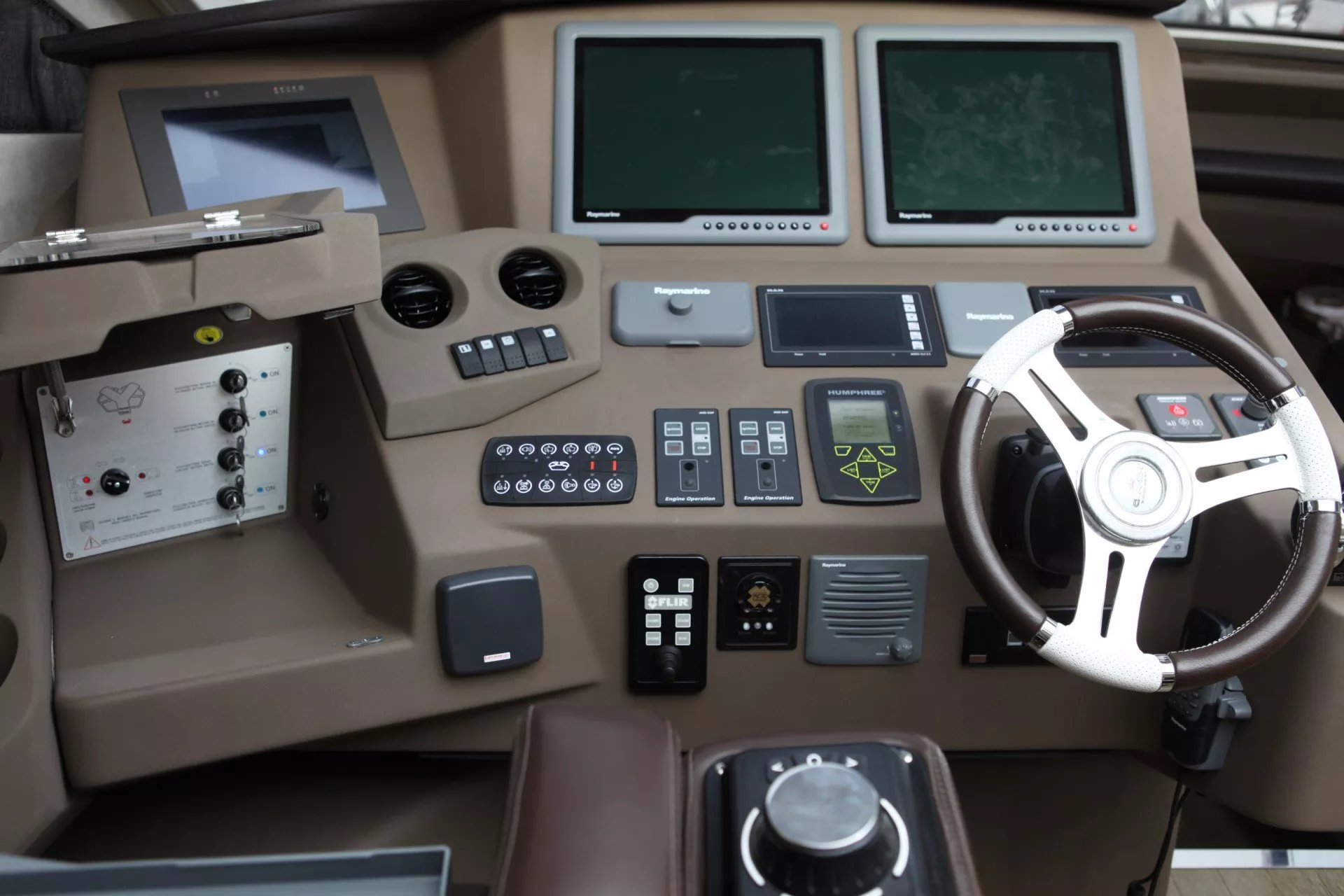 Cranchi 64 HT