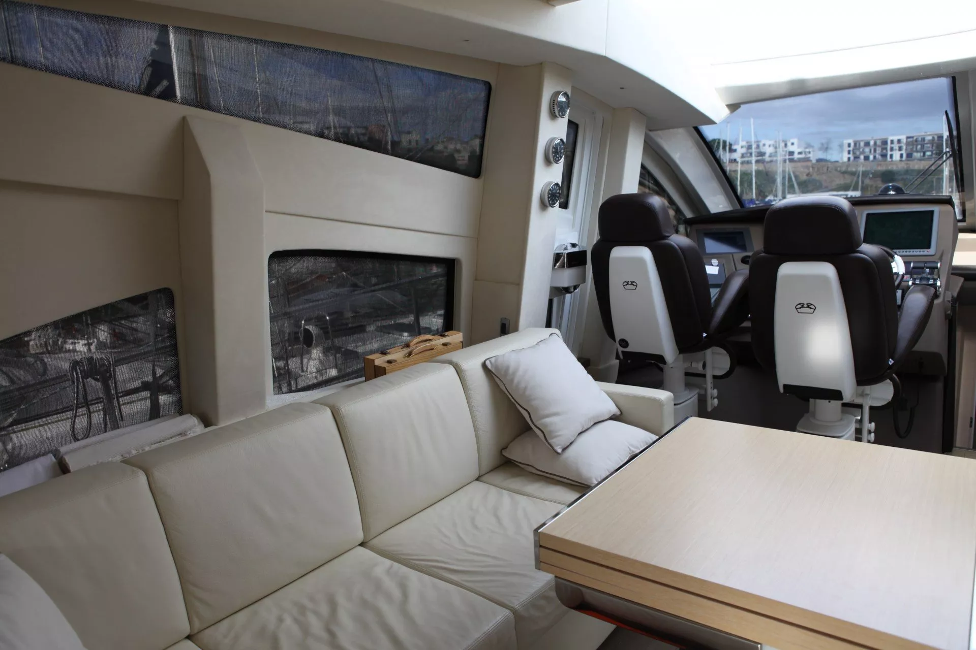 Cranchi 64 HT