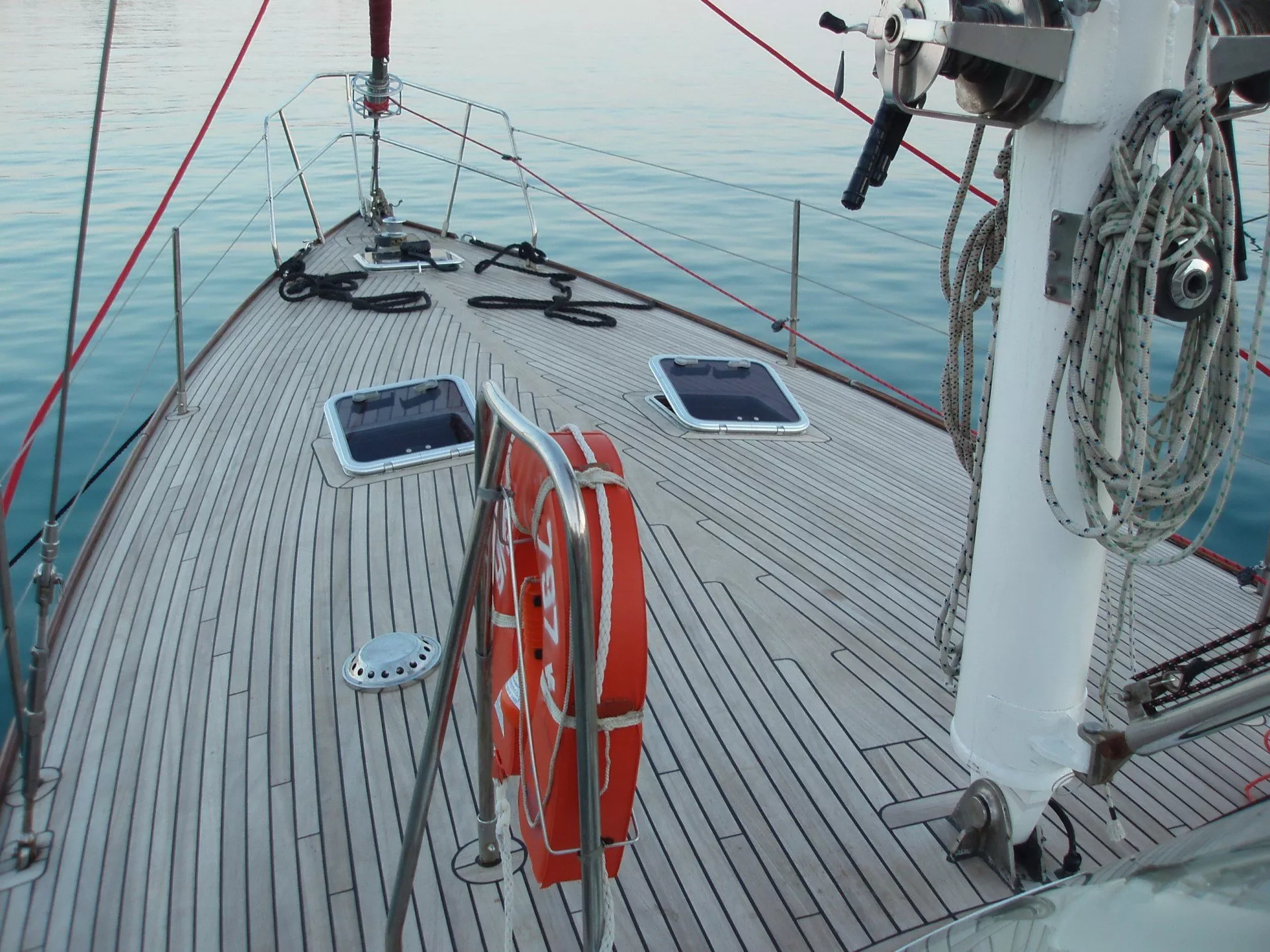 https://dev-api.arconyachts.com/storage/media/29103/conversions/407_3677234533-optimize.webp