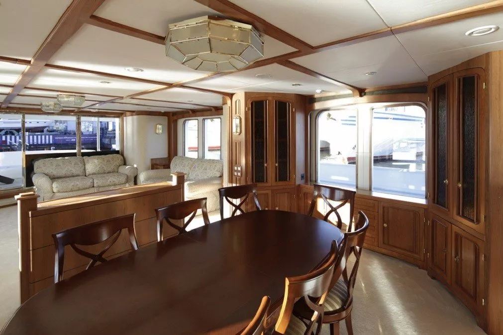 https://dev-api.arconyachts.com/storage/media/29114/conversions/406_8046074802-optimize.webp